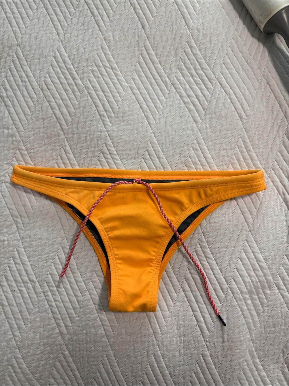 Jolyn Brazil bottoms in Mango